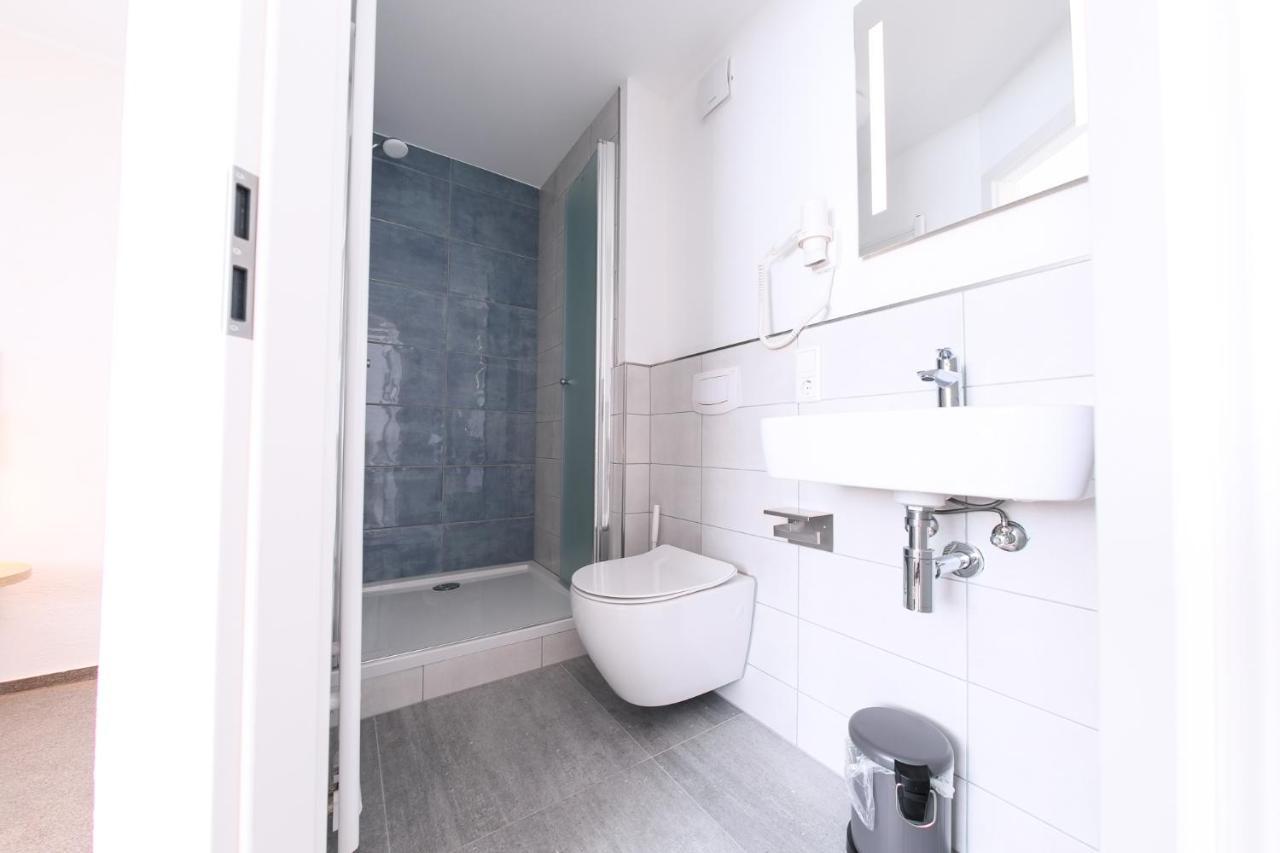 24/7 Selfcheckin Schmiedestrasse Hotell Leer Eksteriør bilde