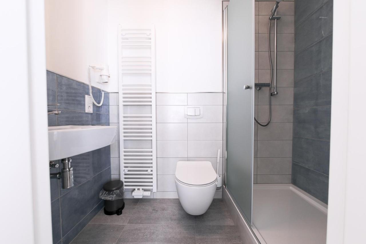 24/7 Selfcheckin Schmiedestrasse Hotell Leer Eksteriør bilde